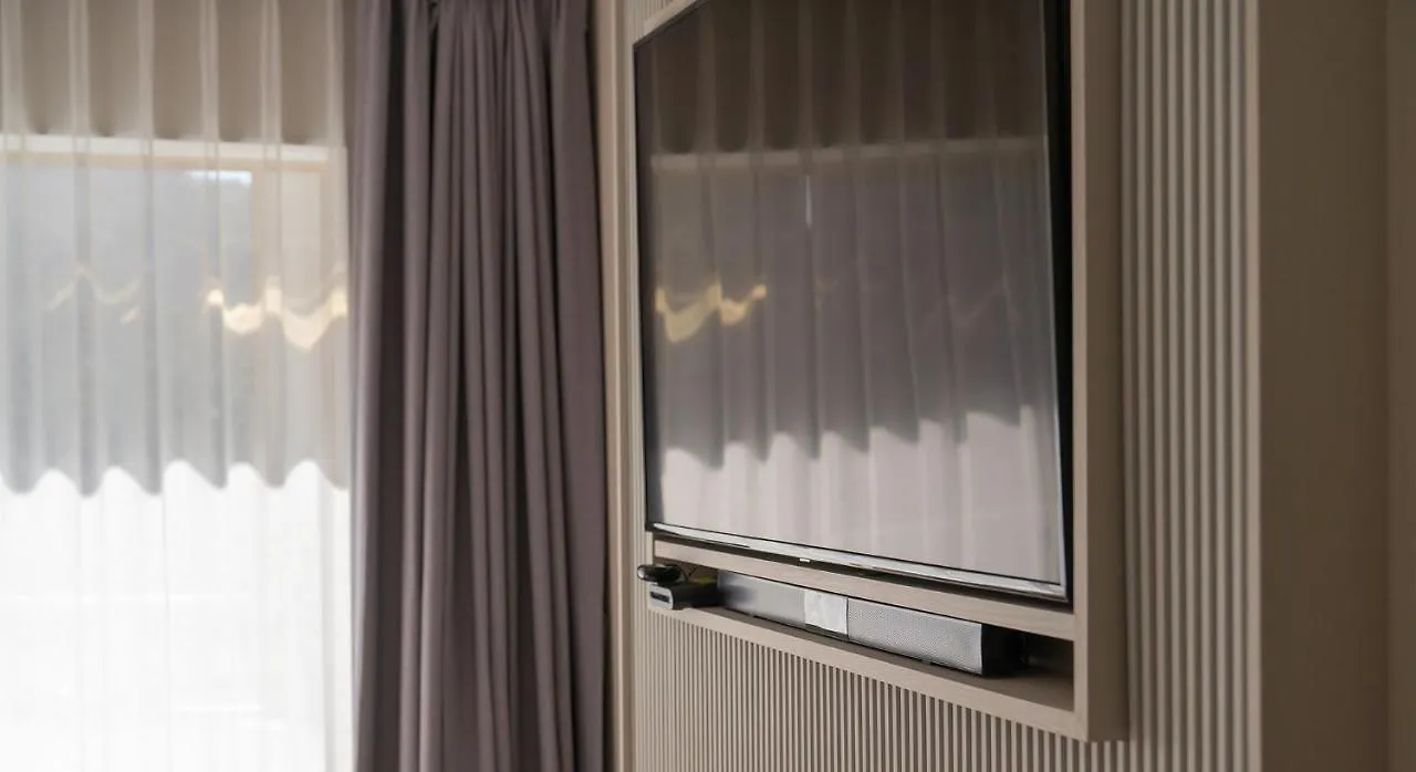 Denbasta Forest Hotel Busan 3*,