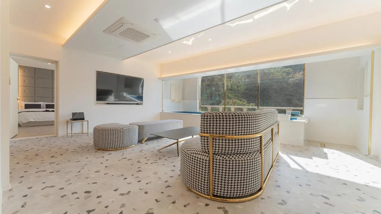 Denbasta Forest Hotel Busan