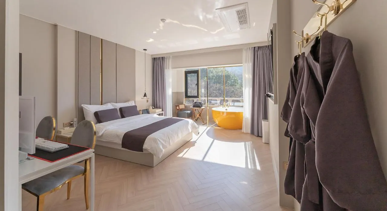 Denbasta Forest Hotel Busan