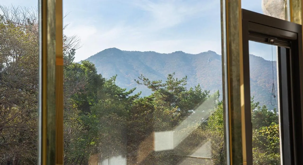 Denbasta Forest Hotel Busan