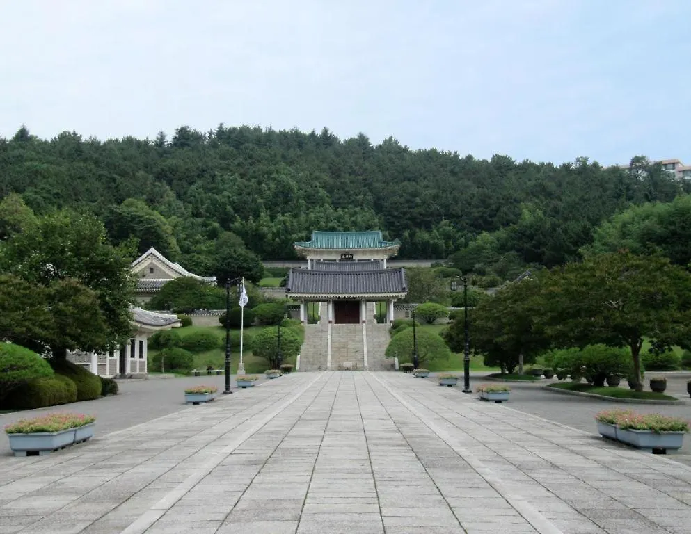 Denbasta Forest Hotel location